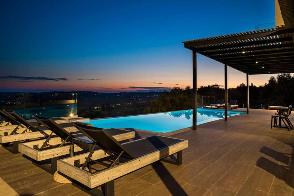 Livathos  New Villa Blue With Private Pool At Trapezaki מראה חיצוני תמונה